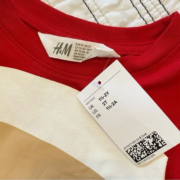 NWT H&M Santa's Face Long Sleeve Tee In Christmas Red size 2T - Picture 3 of 4